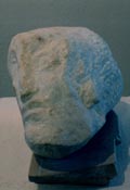 der erste Kopf mit dem Titel "Orama", Marmor, 1991